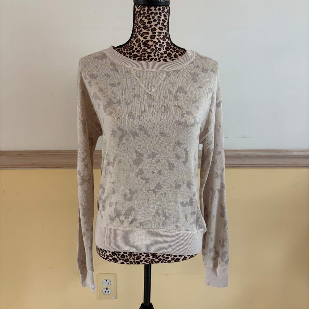 John + Jenn Anthropology Beige Taupe Abstract Camo Knit Crew Neck Sweater Sz XS